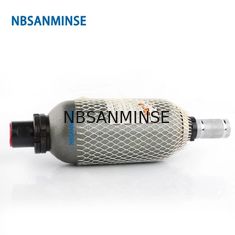 NXQ Nitrogen Hydraulic Bladder Accumulator การเชื่อมต่อหน้าแปลนเกลียวมาตรฐานแห่งชาติ ISO