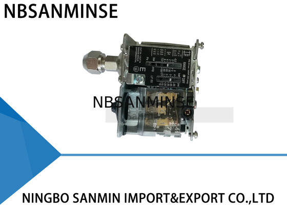 สวิตช์ความดันคอมเพรสเซอร์แอร์น้ำพร้อมตัวยึดมาตรฐาน PC55