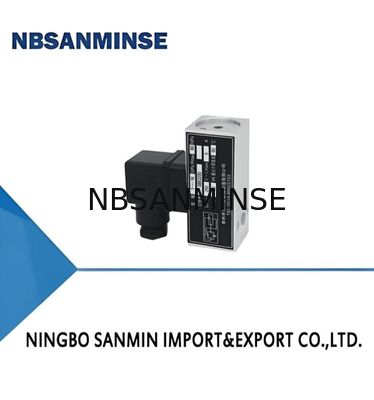 TL0522 เครื่องควบคุมความดันเครื่องปรับเปลี่ยนน้ํามันย่อย IP54